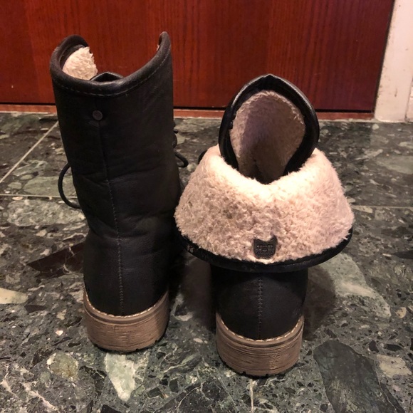 Black Boots with Faux Fur Lining - Picture 4 of 8